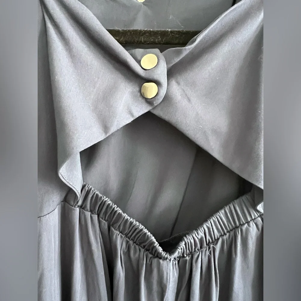 Beatriz Scallop Detail Plus Romper 2X - Picture 9 of 10